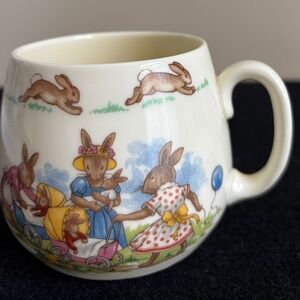 Royal Doulton Bunnykins Baby Mug - Mother and Baby Outing